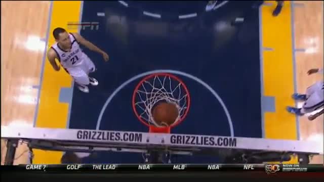 Watch NBA: Chris Paul's between-the-legs fakeout & score! Video