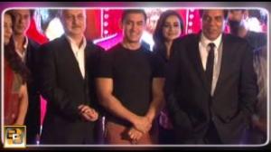 Watch Shahrukh, Aamir & Hrithik Roshan @ Yamla Pagla Deewana 2 Music launch Video