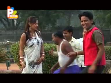 Watch PAL DHART NAEEKHE - FROM ALBUM "DIL HO GAEEL QURBAN" (BRAND NEW HOT BHOJPURI SONG) Video