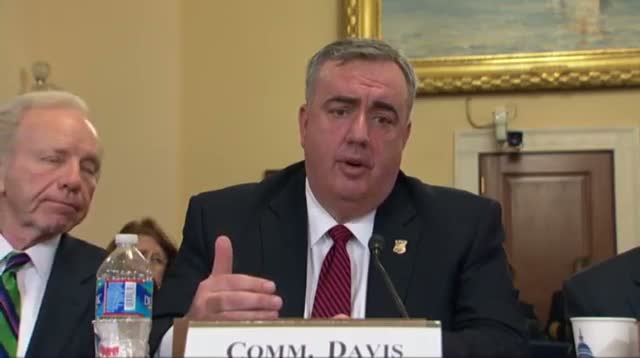 Watch Boston Chief Wasn't Told FBI Got Tsarnaev Alert Video