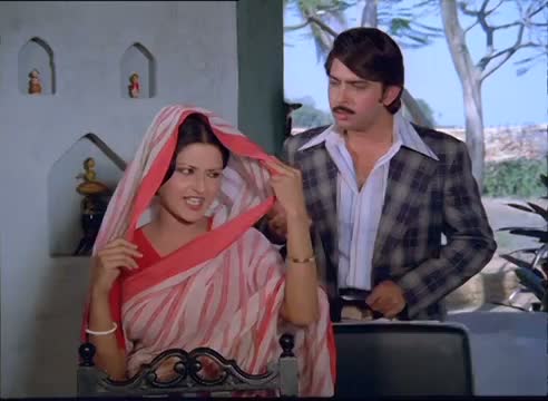 Watch Rakesh Roshan In Comedy Scene With Maushmi Chatterjee - Anand Ashram Movie Video