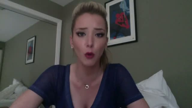 Watch Jenna Marbles - What Bitches Wear At The Airport Video