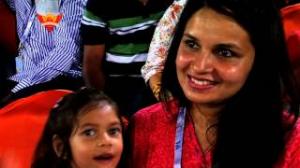 Watch Eye Candy - SH vs KKR - PEPSI IPL 6 - Match 72 Video