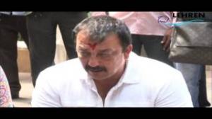 Watch Sanjay Dutt Shifted To Another Cell In The Jail Video