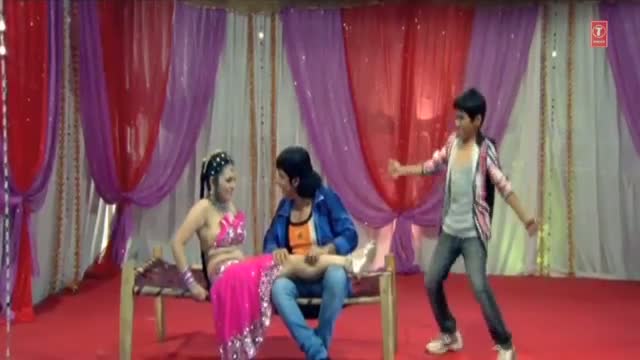 Watch Ye Goriya Malaai Maar Ke [Bhojpuri Hot Item Dance Video] - From Movie Laadli Video