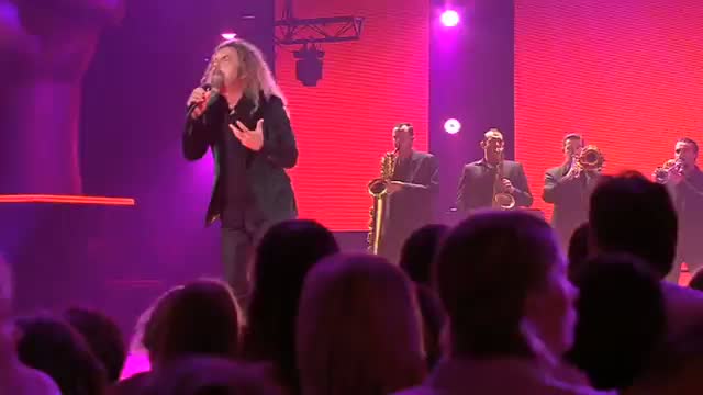 Watch Mitchell Anderson Sings What Becomes Of The Broken Hearted: The Voice Australia Season 2 Video