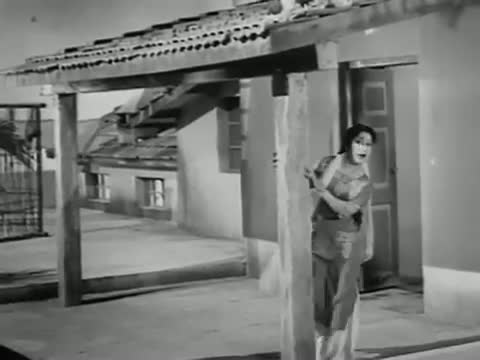 Watch Kaha Ja Rahe The, Kaha Agaye Hum - Dev Anand - Love Marriage - Bollywood Romantic Song Video