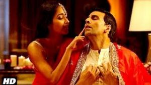 Watch I Don't Know What To Do - [Full Remix Song] - Housefull - feat.Jiah Khan Video