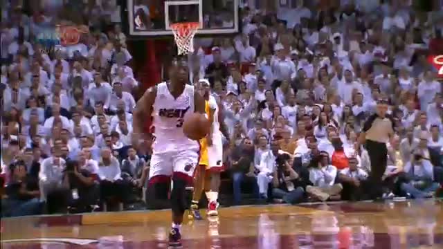 Watch NBA: Dwayne Wade's coast-to-coast slam dunk! Video