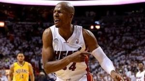 Watch NBA: Vintage Ray Allen in 1st Half of Game 7! Video