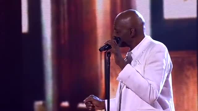Watch Steve Clisby Sings Sunday In Savannah: The Voice Australia Season 2 Video
