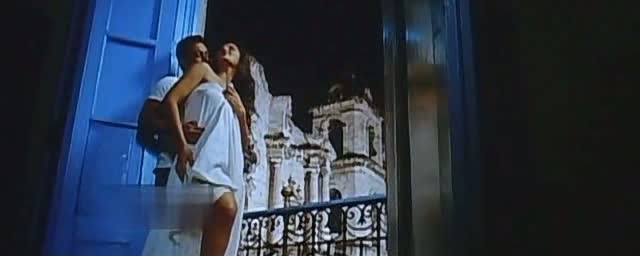 Watch Aankhon Ko Yon Band Karke Song From Ek Tha Tiger Video