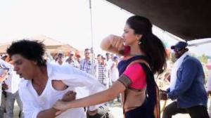Watch Deepika's Last Day on the Sets of Chennai Express with Shah Rukh Khan & Rohit Shetty - Version 1 Video