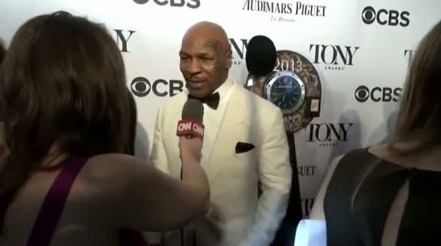 Watch Stars Show Up in Force at the Tony Awards Video