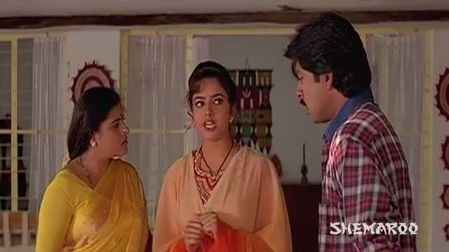 Watch Actress Soundarya Scene From Pelli Peetalu Video