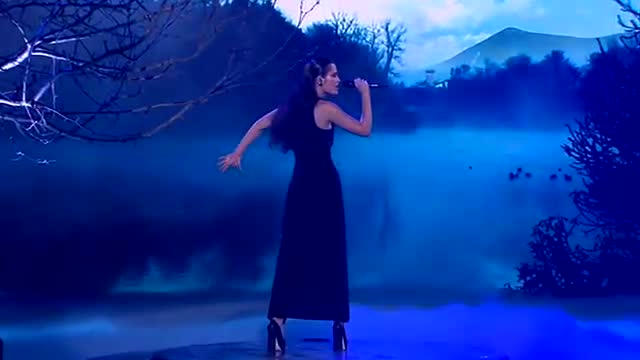 Watch Kiyomi Vella Sings Running Up That Hill: The Voice Australia Season 2 Video