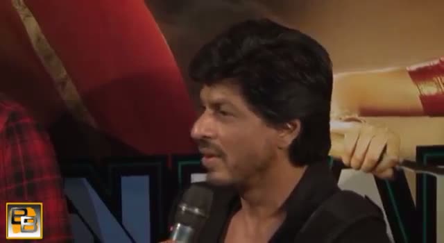 Watch Shahrukh Khan & Deepika Padukone's CHENNAI EXPRESS TRAILER LAUNCH Video