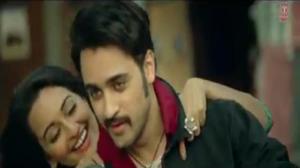 Watch Ye Tune Kya Kiya - Once upon A Time In Mumbaai Dobara - Akshay Kumar, Sonakshi Sinha & Imran Khan Video