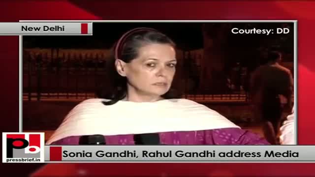 Watch Chhattisgarh Naxal attack: Sonia Gandhi, Rahul Gandhi address Media Video
