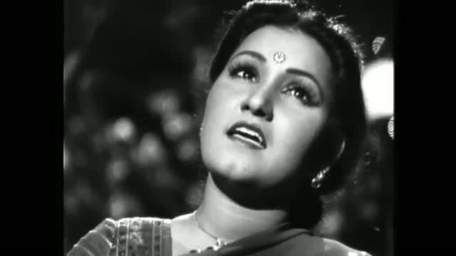 Watch Awaz De Kahan Hai - Surendra - Noor Jehan - Anmol Ghadi - Bollywood Songs Video