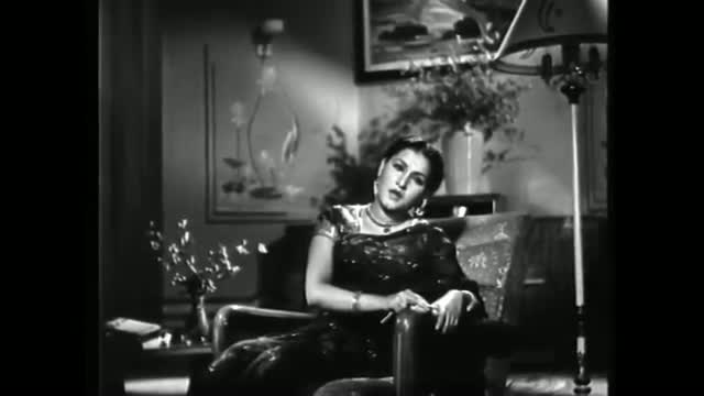 Watch Aaja Meri Barbaad - Noor Jehan - Anmol Ghadi - Bollywood Songs Video