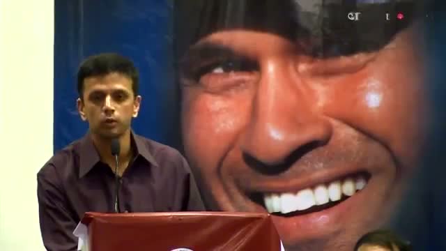 Watch Rahul Dravid mimics Sachin Tendulkar Video