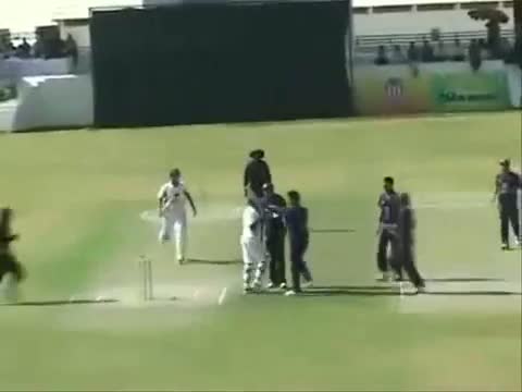 Watch Cricket Fight - "Unbelievable Attack" Fight in a cricket match in India Video