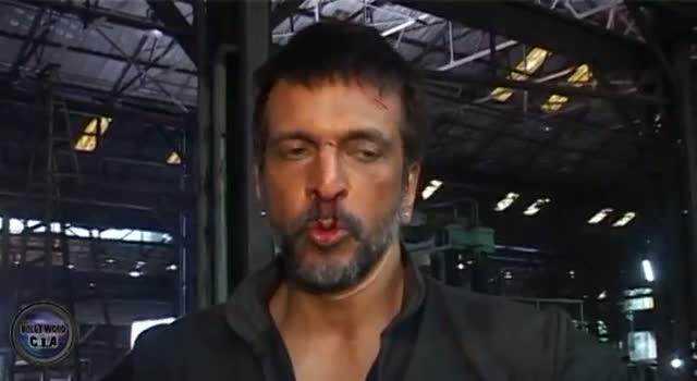 Watch Ranbir Kapoor SHOOTING for Besharam Video