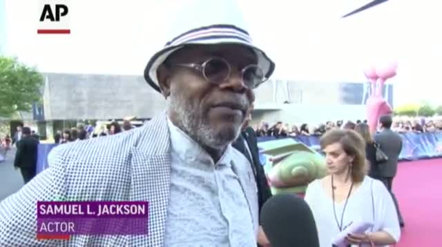 Watch Snoop Dogg at Spanish Turbo Premier Video