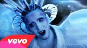 Watch Katy Perry - E.T. ft. Kanye West Video