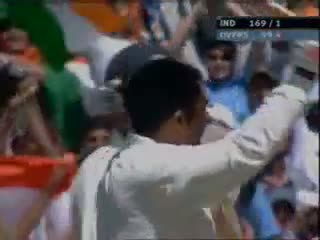 Watch Virender Sehwag 195 Vs Aussies - Indian Cricket Video