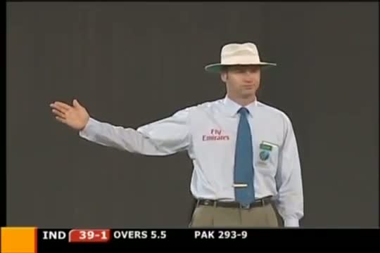 Watch Magic Moments of India vs Pakistan cricket Video