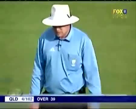 Watch Death Of Cricket Umpire Video
