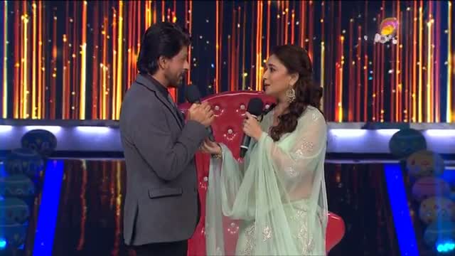 Watch Jhalak Dikhhla Jaa - 7th July 2013 (Season 6) - Episode 12 - Shahrukh Khan's Entry Video