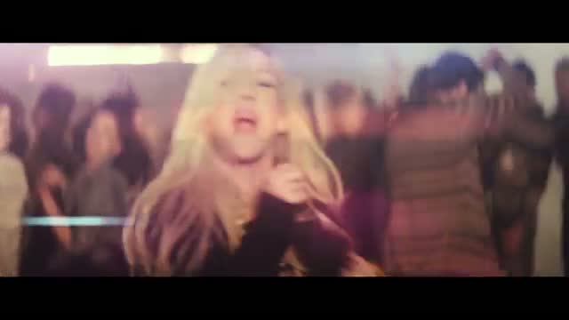 Watch Ellie Goulding - Burn Video