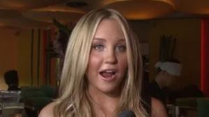Watch Amanda Bynes Calls Barack Obama and Michelle Ugly! Video