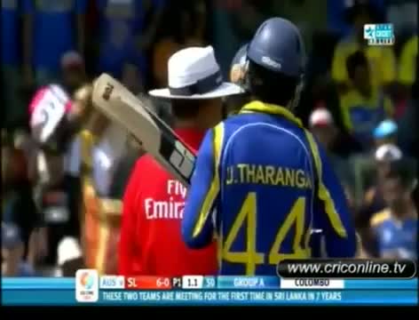 Watch Tilakaratne Dilshan clash with Shaun Tait Video