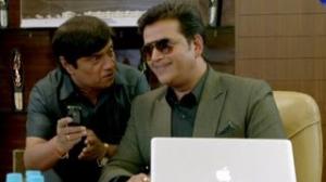 Watch Mein Agar Thoda Chumma Lu, Toh Tu Muje Kya Samjegi? - Bajatey Raho (Dialogue Promo 6) Video