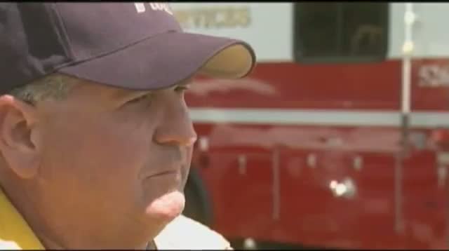 Watch Fire Destroys 3 Calif. Homes, Threatens Dozens Video