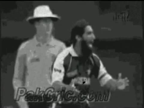 Watch Best Bowler in the History of Cricket Video