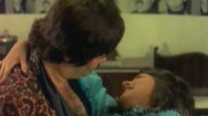 Watch Tere Milne Se Pahle - Ponga Pandit (1975) - Randhir Kapoor - Lata Mangeshar - Old is Gold Video