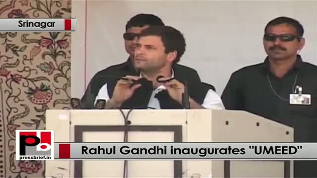 Watch Rahul Gandhi at Srinagar (J&K) praises SHG for women Video