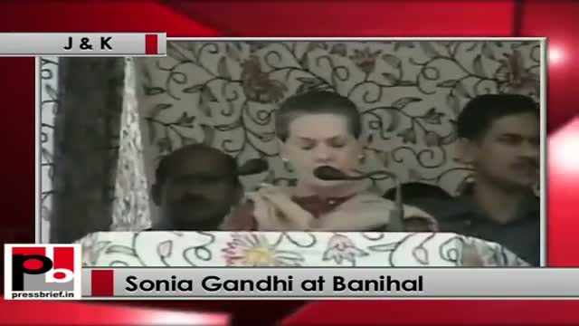 Watch Sonia Gandhi at Banihal (J&K) UPA govt believes in inclusive growth Video