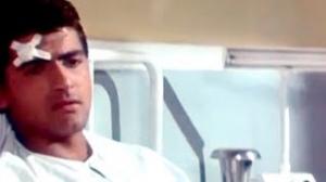 Watch Main Kaun Hun Main Kya Hun - Hindi Sad Song - Anaam - Arman Kohli, Ayesha Jhulka Video
