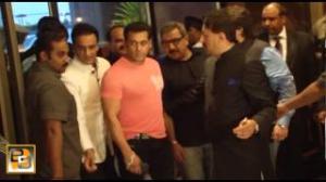 Watch Bollywood SEQUELS & REMAKES in 2013 Video