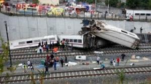 Watch Spain train crash: Dozens killed as high-speed train derails in Santiago de Compostela Video