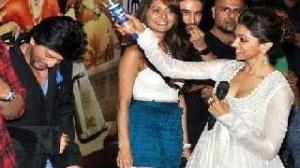 Watch Deepika Padukone KICKS Shahrukh Khan's BUTT Video