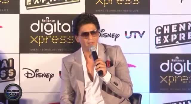 Watch Shahrukh Khan TALKS about his hug with Salman Khan Video