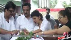 Watch Jagdish Raj's Funeral - Rishi Kapoor, David Dhawan, Suresh Oberoi Video