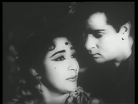 Watch Duniya Walaon Se Door - Classic Romantic Hindi Song - Shammi Kapoor, Mala Sinha - Ujala (1959) Video